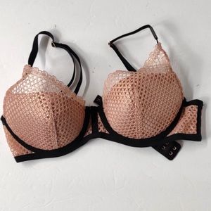 VS bra set, dusty pink/black 36DDD/80F panties size large Victoria’s Secret NWOT